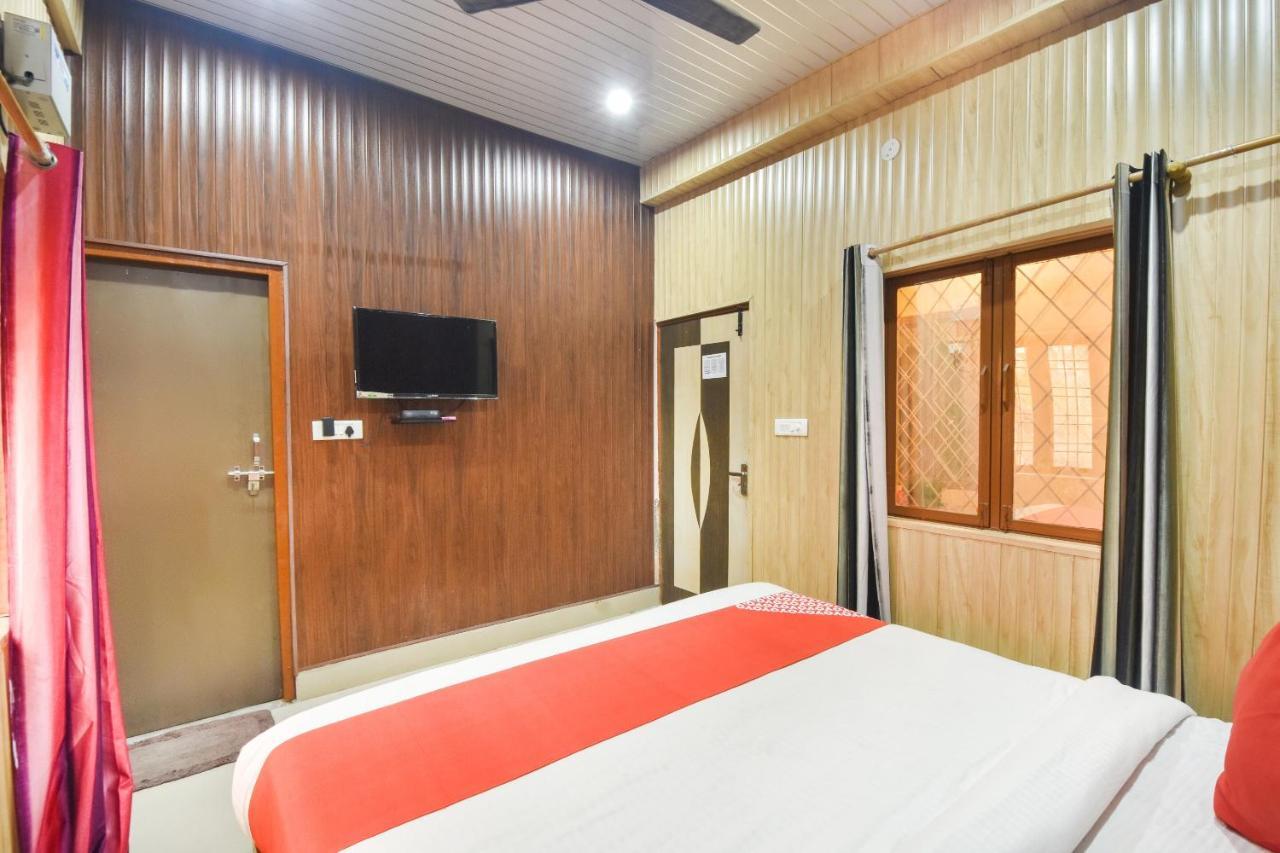 Rājpur Oyo24063于夫拉吉旅馆酒店 外观 照片