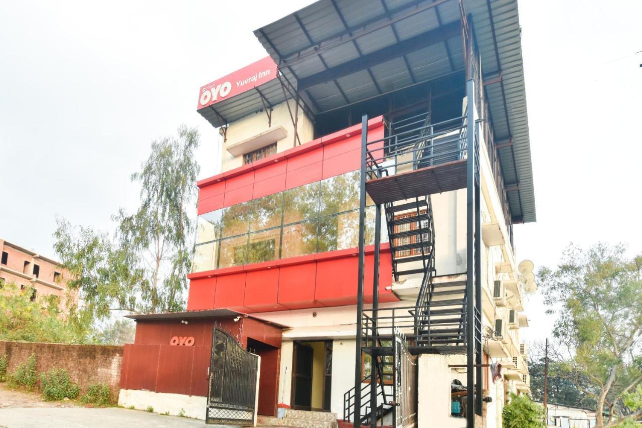 Rājpur Oyo24063于夫拉吉旅馆酒店 外观 照片
